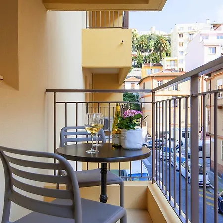 Appart hôtel Serafina Apartements 2*