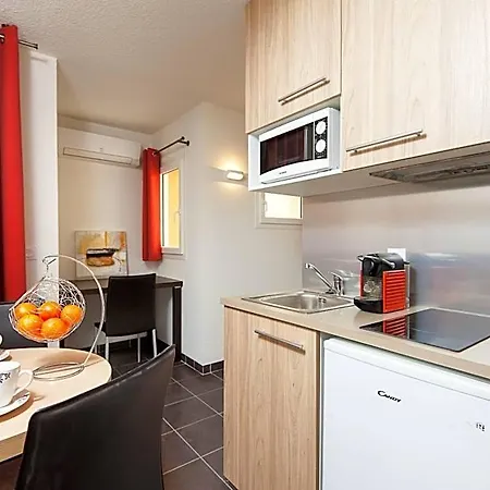 Serafina Apartements 2*