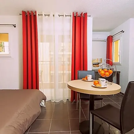 Aparthotel Serafina Apartements 2*