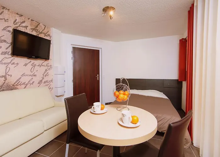 Lägenhetshotell Serafina Apartements