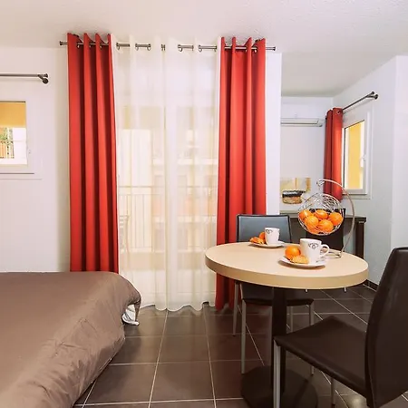 Serafina Apartements Апарт-отель Ницца