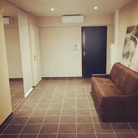 Serafina Apartements Апарт-отель