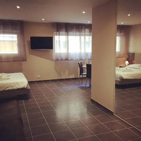 Serafina Apartements Апарт-отель